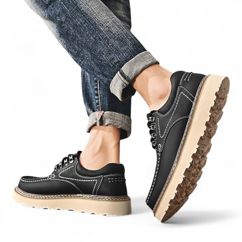 Men’s Lace-Up Low Top Shoes – Round Toe, Contrast Stitching, Textured Sole